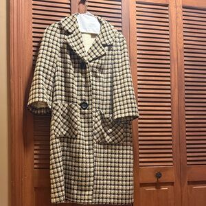 Elegant Houndstooth Trench Coat